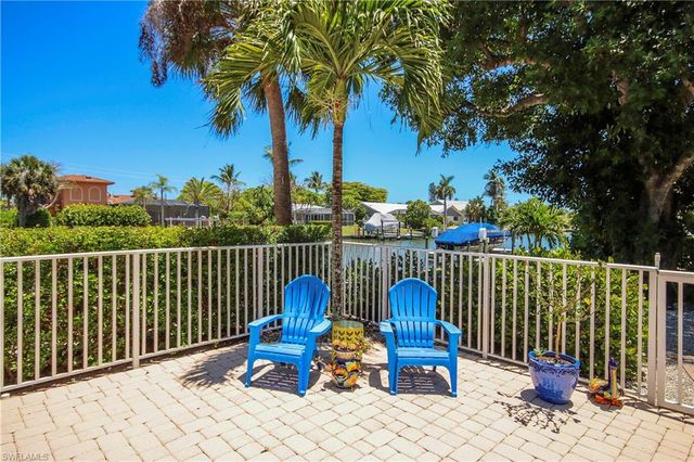 1066 Bailey RD, Sanibel, FL 33957