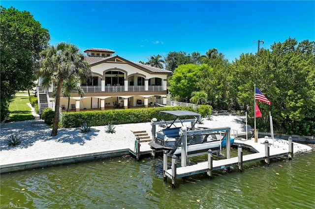 1066 Bailey RD, Sanibel, FL 33957