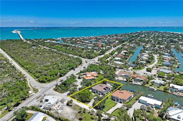 1066 Bailey RD, Sanibel, FL 33957