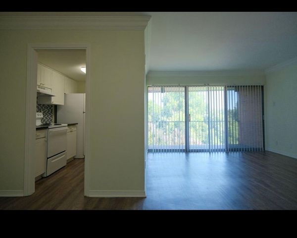 504 E Avenue J D, Grand Prairie, TX 75050