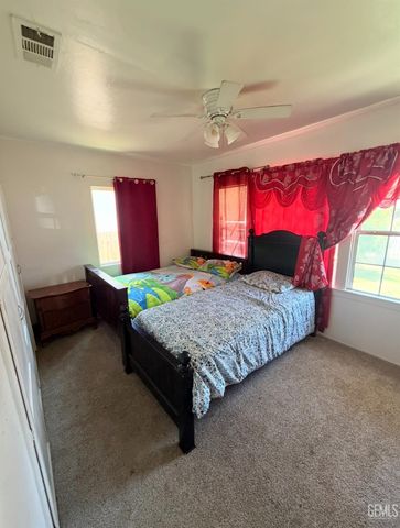 1222 E 18 th st, Bakersfield, CA 93305