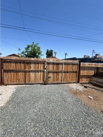 1222 E 18 th st, Bakersfield, CA 93305