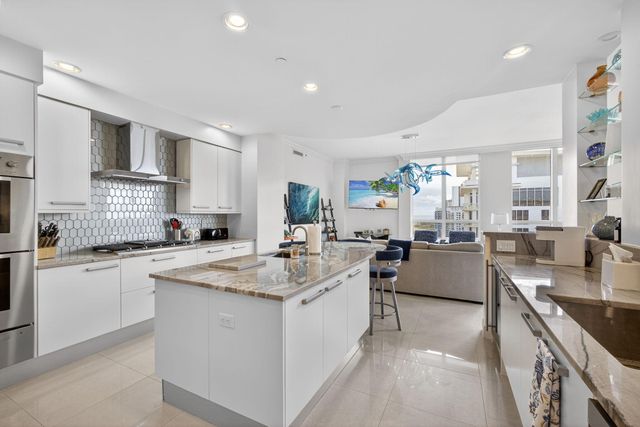 3800 N Ocean Drive 2050, Singer Island, FL 33404