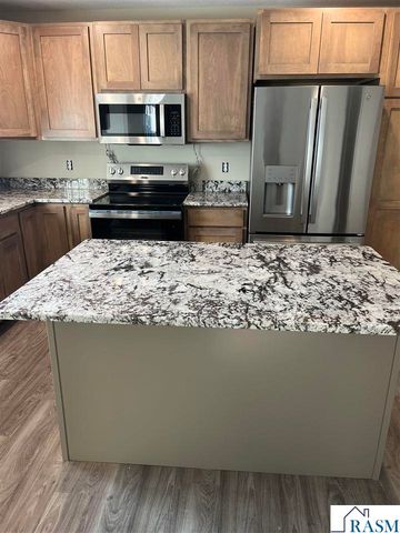 105 Bear Path Drive, Mankato, MN 56001