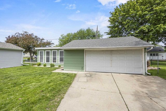 1054 TYLER AVENUE, Oshkosh, WI 54902