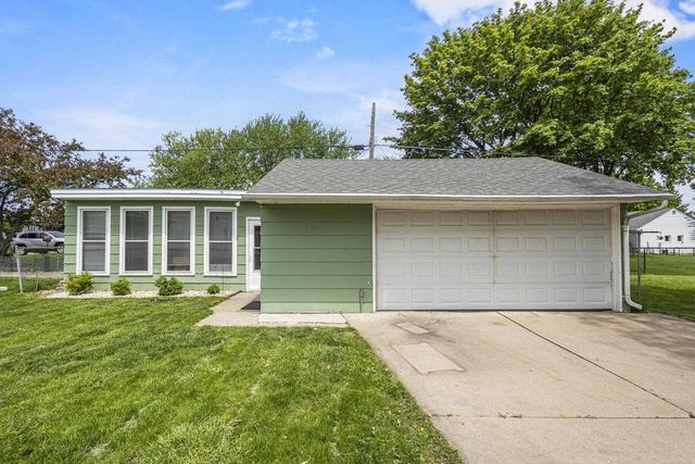 1054 TYLER AVENUE, Oshkosh, WI 54902