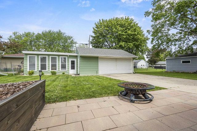 1054 TYLER AVENUE, Oshkosh, WI 54902