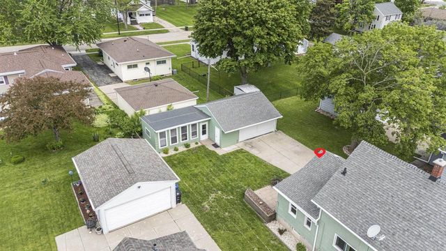 1054 TYLER AVENUE, Oshkosh, WI 54902