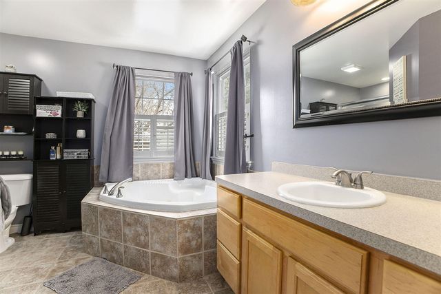 9843 Iosco Ridge Drive, Gregory, MI 48137