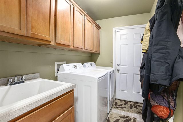 9843 Iosco Ridge Drive, Gregory, MI 48137