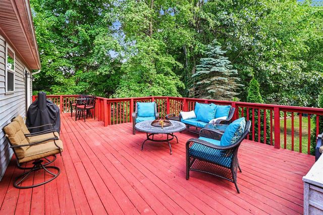 9843 Iosco Ridge Drive, Gregory, MI 48137
