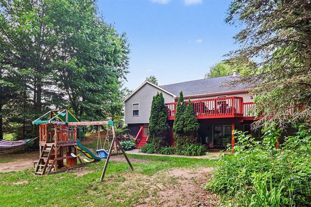 9843 Iosco Ridge Drive, Gregory, MI 48137