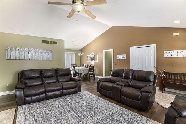 9843 Iosco Ridge Drive, Gregory, MI 48137