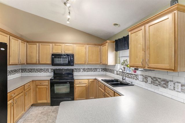 9843 Iosco Ridge Drive, Gregory, MI 48137