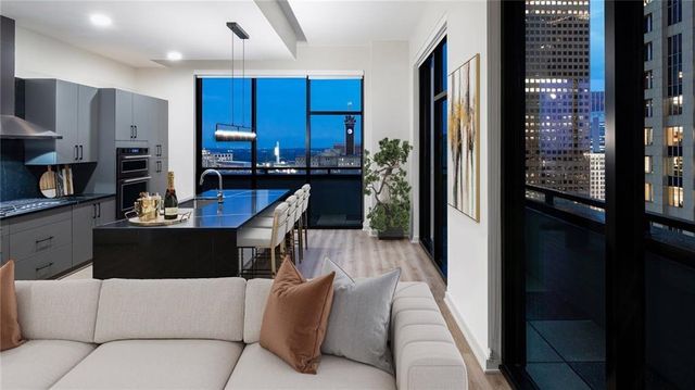 161 Peachtree Center NE Avenue 1x1, Atlanta, GA 30312