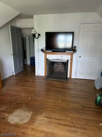 62 Walnut St, Wantage Twp., NJ 07461