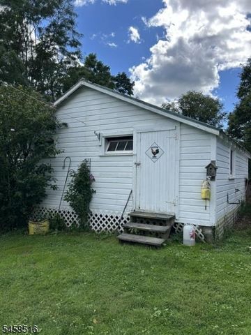 62 Walnut St, Wantage Twp., NJ 07461