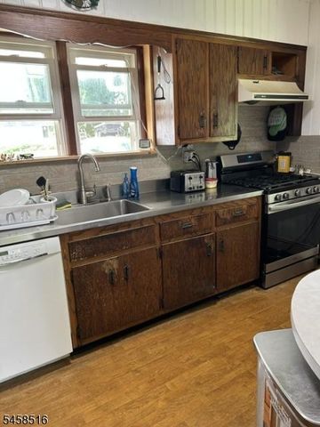 62 Walnut St, Wantage Twp., NJ 07461