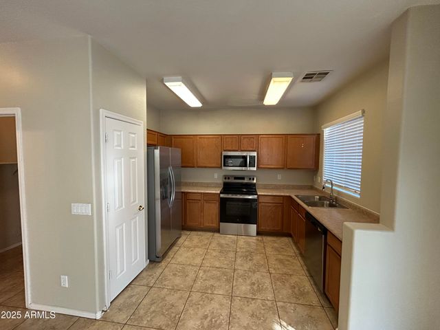 7715 S 25TH Avenue, Phoenix, AZ 85041