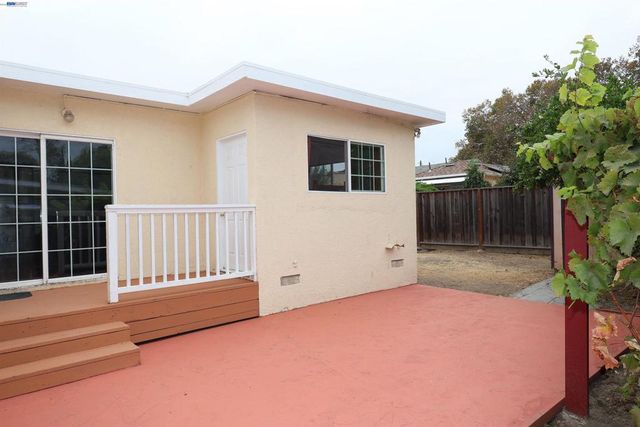 16829 Daryl Ave, San Lorenzo, CA 94580