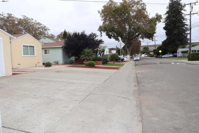 16829 Daryl Ave, San Lorenzo, CA 94580