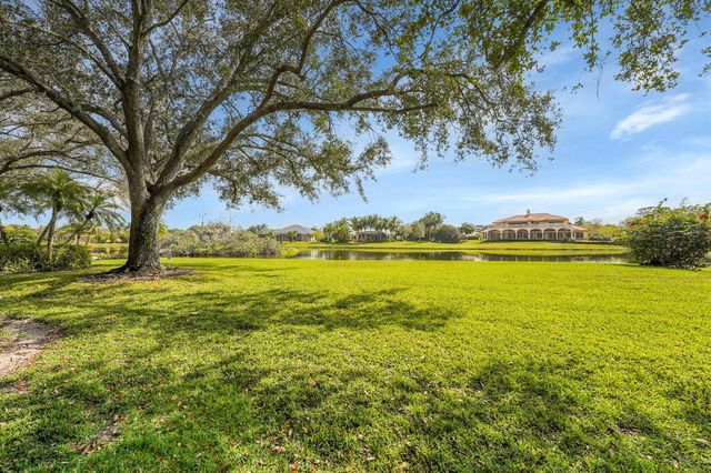 7839 Sabal Lake Drive, Port St Lucie, FL 34986