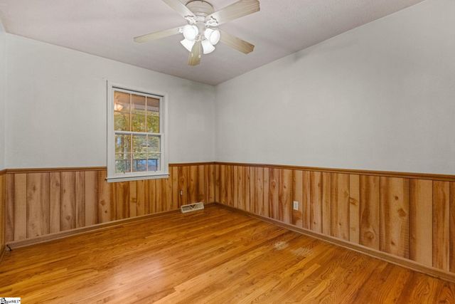 215 Mcarthur Street, Easley, SC 29642