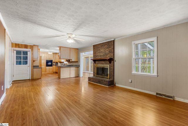 215 Mcarthur Street, Easley, SC 29642
