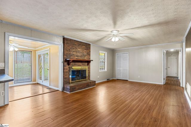 215 Mcarthur Street, Easley, SC 29642