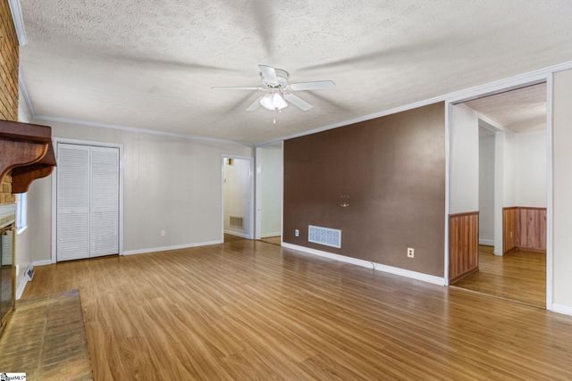 215 Mcarthur Street, Easley, SC 29642
