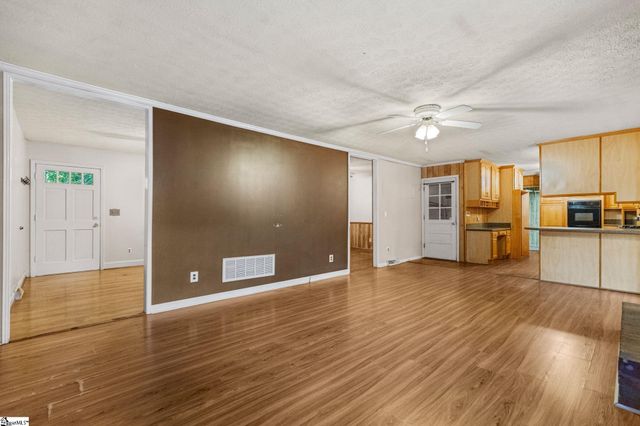 215 Mcarthur Street, Easley, SC 29642