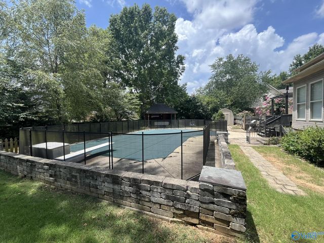 104 La Rue Street, Huntsville, AL 35811