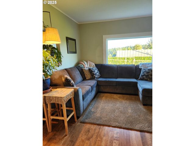 1195 IDAHO Ave, Coos Bay, OR 97420