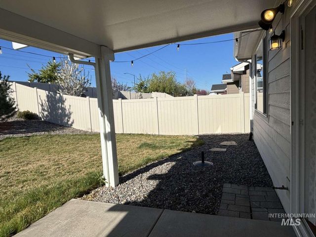 5773 Riva Capri, Meridian, ID 83646