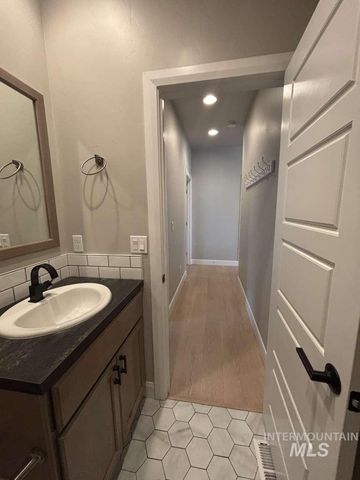 5773 Riva Capri, Meridian, ID 83646