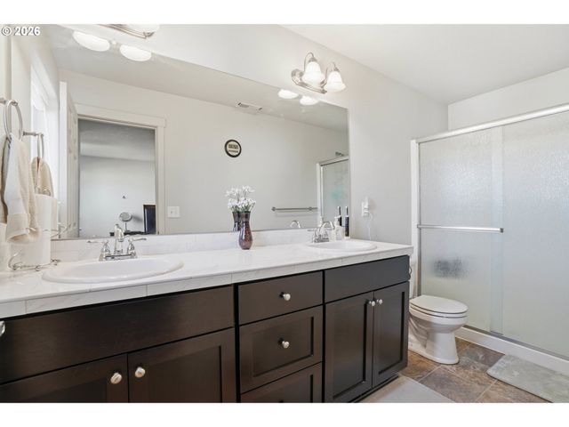 1311 Ne 83RD Dr, Vancouver, WA 98665