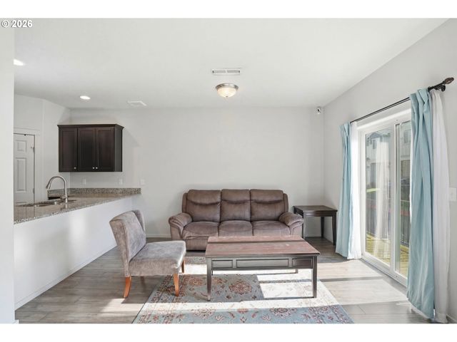 1311 Ne 83RD Dr, Vancouver, WA 98665