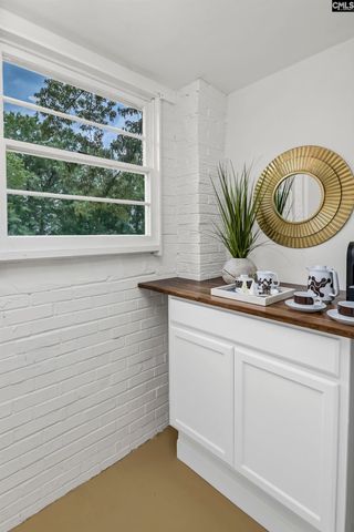 979 Airport Boulevard, Columbia, SC 29205