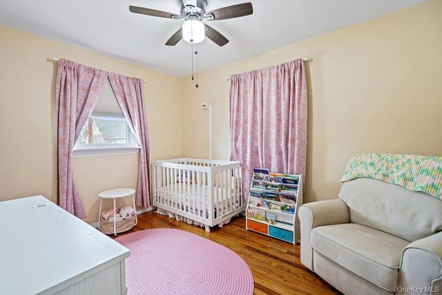 290 38 th Street, Lindenhurst, NY 11757