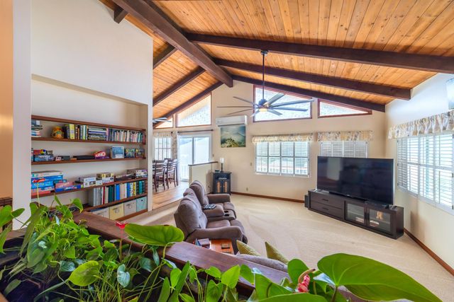 2679 Kamelani Loop, Pukalani, HI 96768