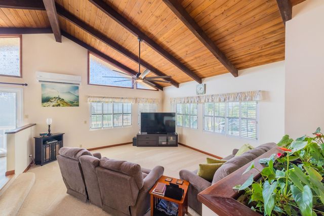 2679 Kamelani Loop, Pukalani, HI 96768