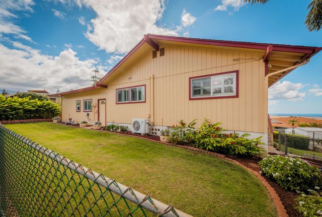 2679 Kamelani Loop, Pukalani, HI 96768