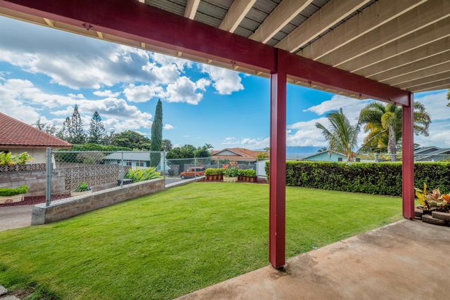 2679 Kamelani Loop, Pukalani, HI 96768