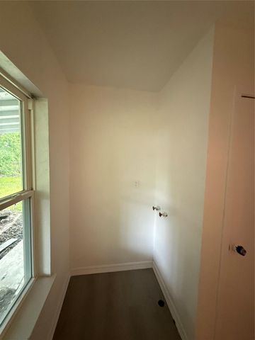 10205 Sierra Drive, Houston, TX 77051