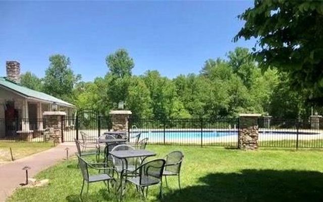 180 Valley Lane, Bryson City, NC 28713