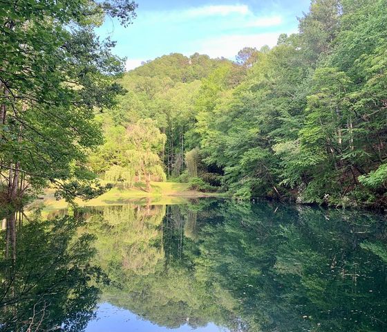 180 Valley Lane, Bryson City, NC 28713