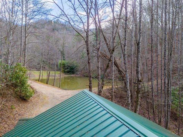 180 Valley Lane, Bryson City, NC 28713
