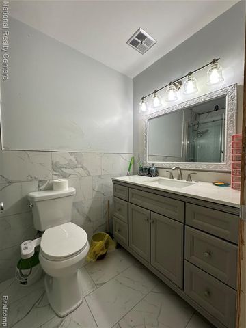 36619 Park Place Drive, Sterling Heights, MI 48310