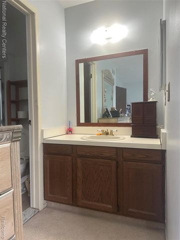 36619 Park Place Drive, Sterling Heights, MI 48310