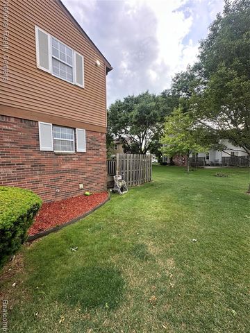 36619 Park Place Drive, Sterling Heights, MI 48310